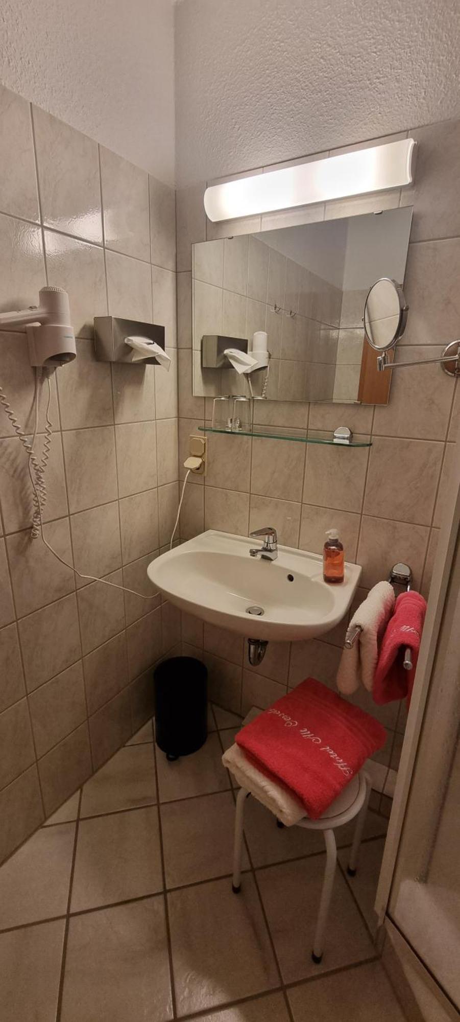 Hotel Alt Oesselse Sarstedt Habitación foto