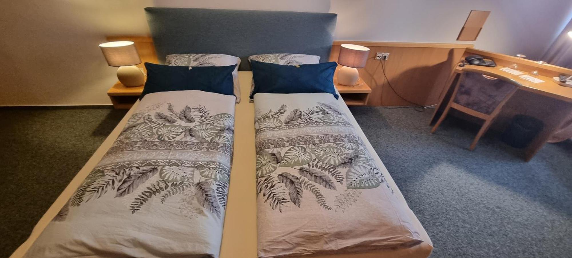 Hotel Alt Oesselse Sarstedt Habitación foto